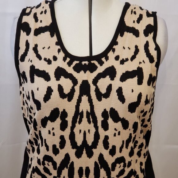 Questions Tan & Black Leopard Print Pullover Sleeveless Hourglass Dress, Size 2X - Picture 3 of 8